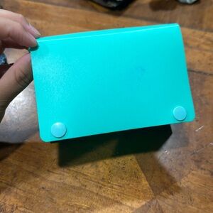 A notecard holder with dividers.